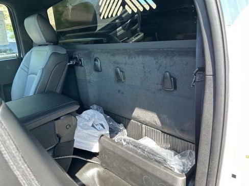 New 2024 RAM 5500 Tradesman image 25