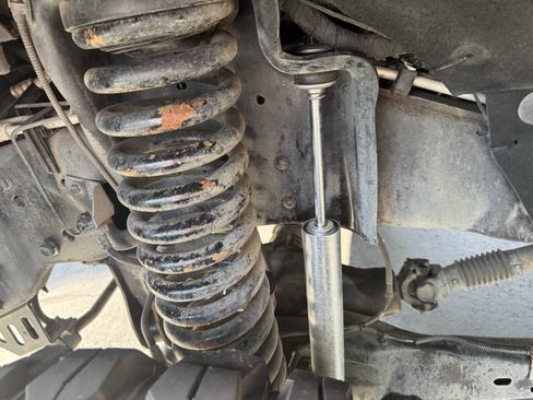 Used 2015 Ford F250 Platinum w/ FX4 Off-Road Package image 27