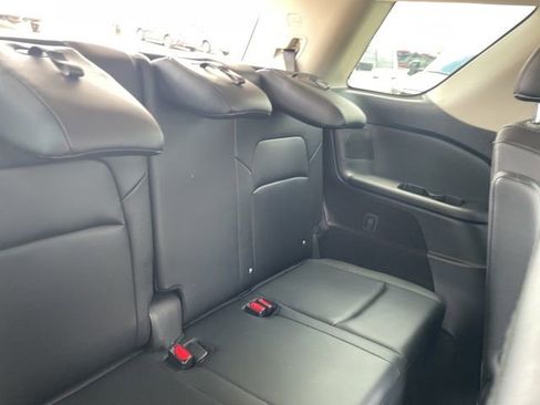 Used 2023 Nissan Pathfinder SL w/ SL Premium Package FWD image 18