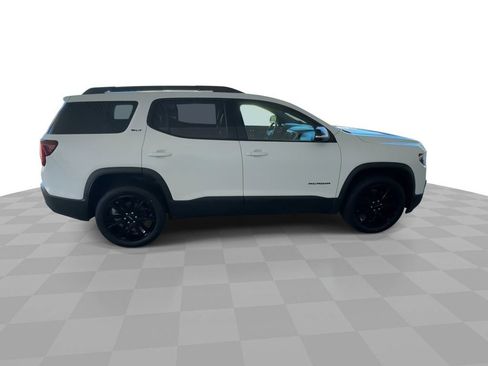 Certified 2023 GMC Acadia SLT w/ Elevation Edition AWD/4WD image 9