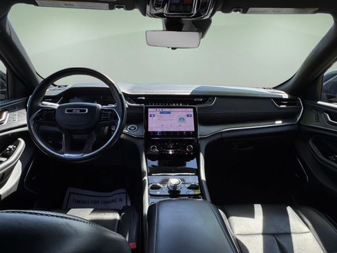 Used 2022 Jeep Grand Cherokee L Overland w/ Luxury Tech Group IV image 24