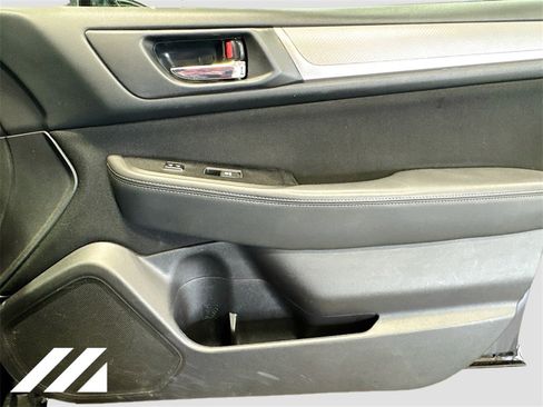 Used 2015 Subaru Outback 2.5i Premium image 29