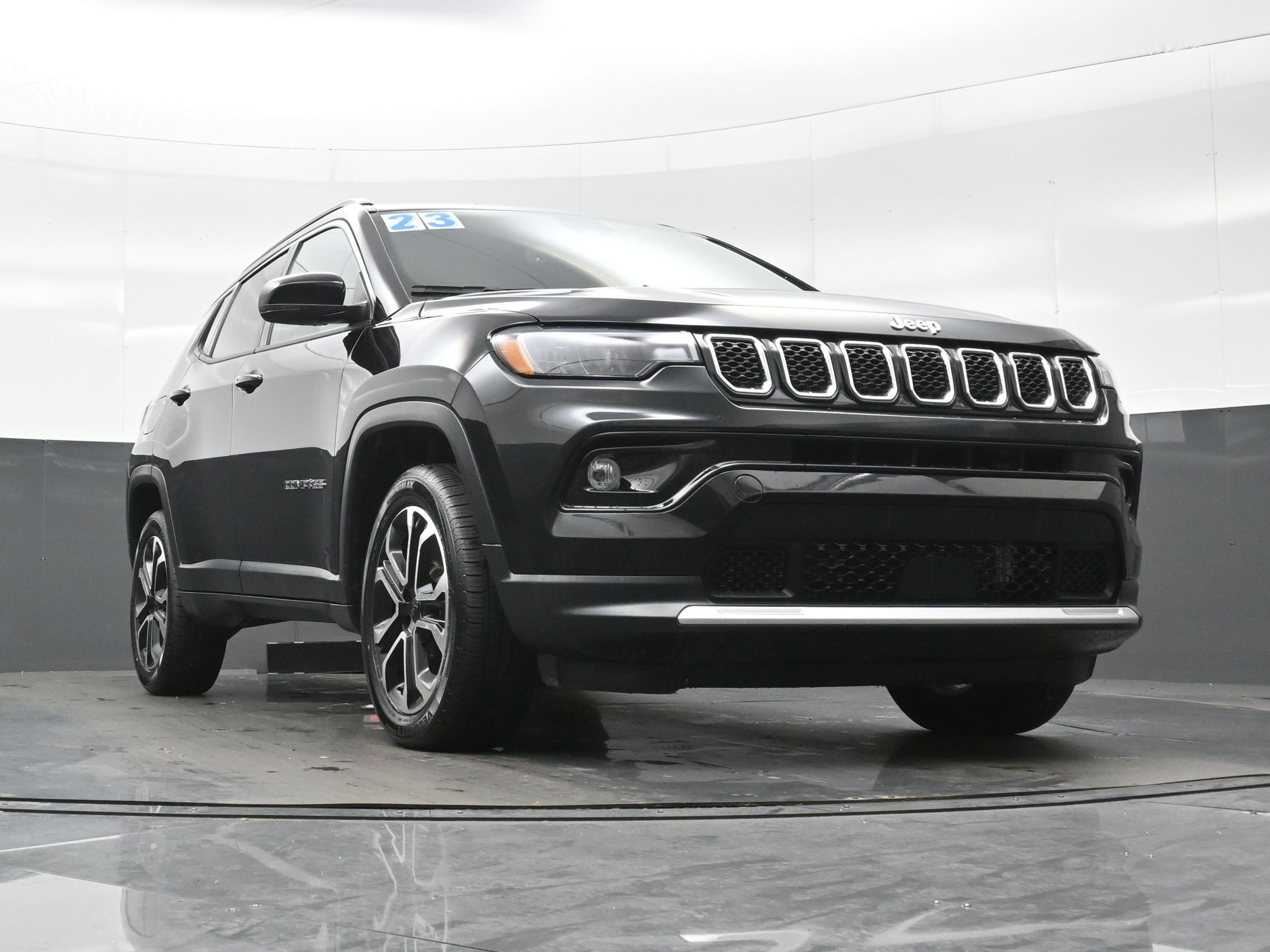 Used 2023 Jeep Compass Limited AWD/4WD image 28