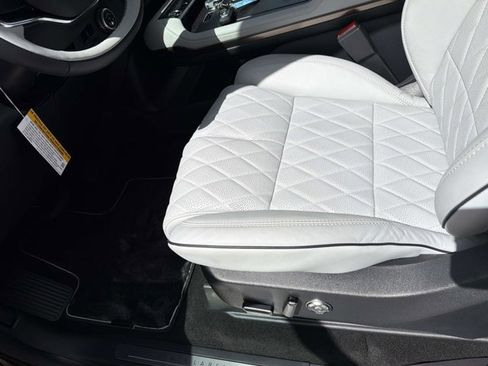 New 2026 Lincoln Navigator L Black Label image 11