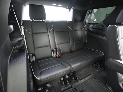 Used 2021 Cadillac Escalade Sport w/ LPO, Illumination Package AWD/4WD image 42