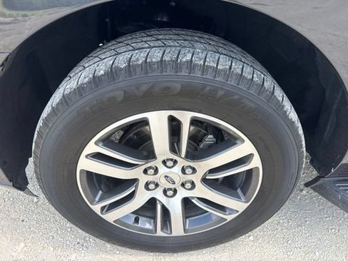 Used 2024 Ford Expedition Limited RWD image 34