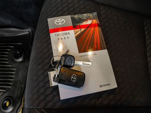 Used 2023 Toyota Tacoma SR5 w/ Trail Edition image 64