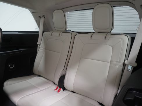 Used 2020 Lincoln Aviator Black Label Grand Touring w/ Class IV Trailer Tow Package AWD/4WD image 14