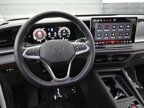 New 2026 Volkswagen Tiguan SE AWD/4WD image 36