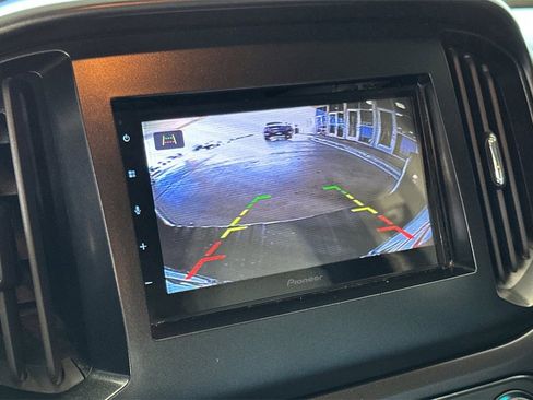 Used 2017 GMC Canyon 2WD Crew Cab w/ Convenience Package image 22