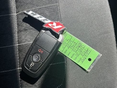 Used 2019 Ford EcoSport SE image 36