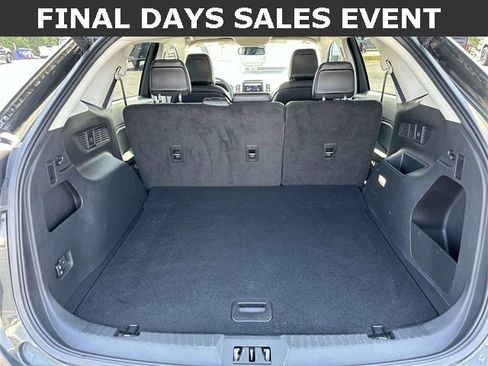 Used 2024 Ford Edge SEL w/ Convenience Package image 10