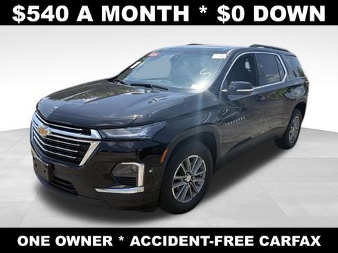 Used 2024 Chevrolet Traverse LT w/ LPO, Floor Liner Package AWD/4WD image 1
