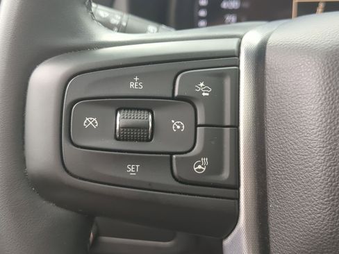 Used 2023 GMC Yukon XL SLT w/ SLT Luxury Package RWD image 36
