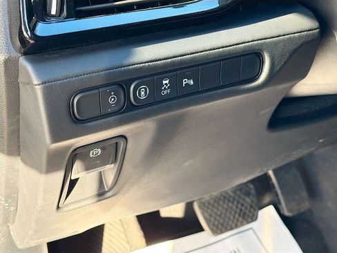 Used 2025 Acura MDX SH-AWD w/ Technology Package image 10