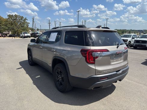 Used 2022 GMC Acadia AT4 w/ Technology Package AWD/4WD image 7