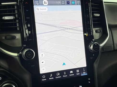 Used 2025 RAM 1500 Big Horn image 19