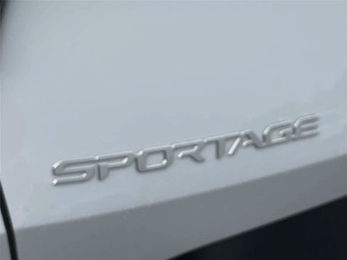 Used 2023 Kia Sportage X-Line w/ X-Line Premium Package AWD/4WD image 10