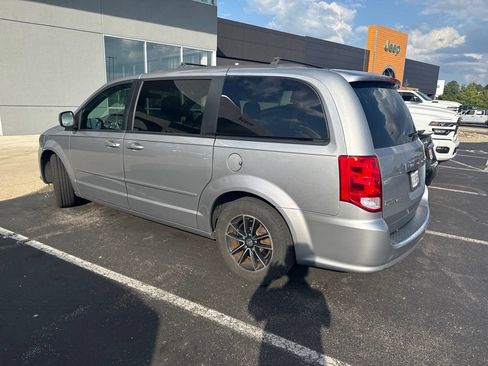 Used 2016 Dodge Grand Caravan R/T FWD image 4