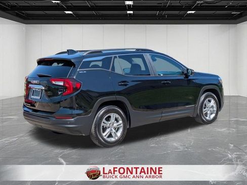 Certified 2023 GMC Terrain SLE w/ Driver Convenience Package FWD image 5