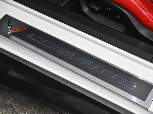 Used 2015 Chevrolet Corvette Z06 w/ 3LZ Preferred Equipment Group image 14