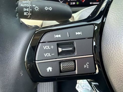 Used 2026 Honda HR-V EX-L image 28