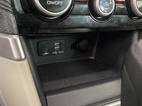 Used 2022 Subaru Forester Premium AWD/4WD image 22