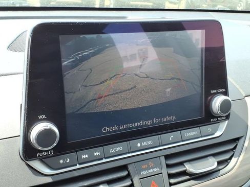 Used 2023 Nissan Altima 2.5 SV FWD image 23