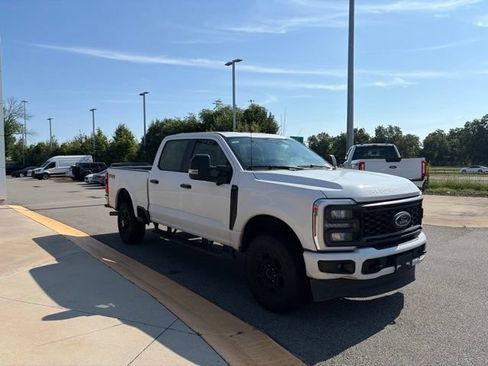 Used 2024 Ford F250 XL w/ STX Appearance Package AWD/4WD image 7
