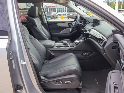 Used 2023 Acura MDX FWD image 8