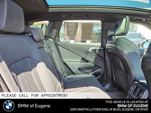 Used 2025 BMW X3 xDrive30i AWD/4WD image 16