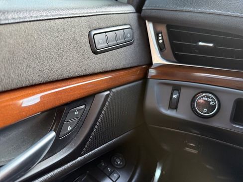 Used 2019 Cadillac Escalade Premium Luxury w/ LPO, Radiant Package image 26