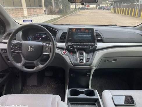 Used 2022 Honda Odyssey EX image 9