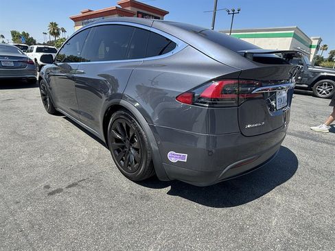 Used 2018 Tesla Model X P100D AWD/4WD image 3