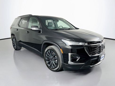 Used 2023 Chevrolet Traverse RS AWD/4WD image 8