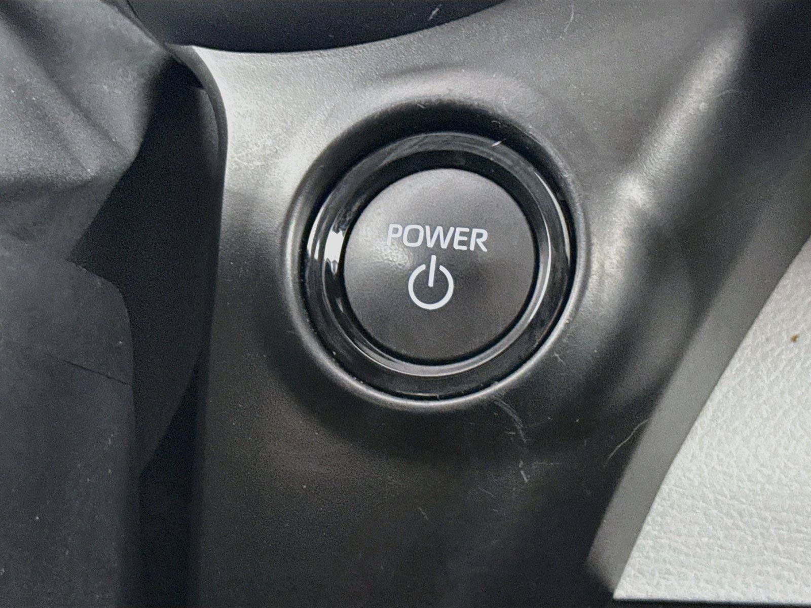 Certified 2026 Toyota Sienna XLE FWD image 22