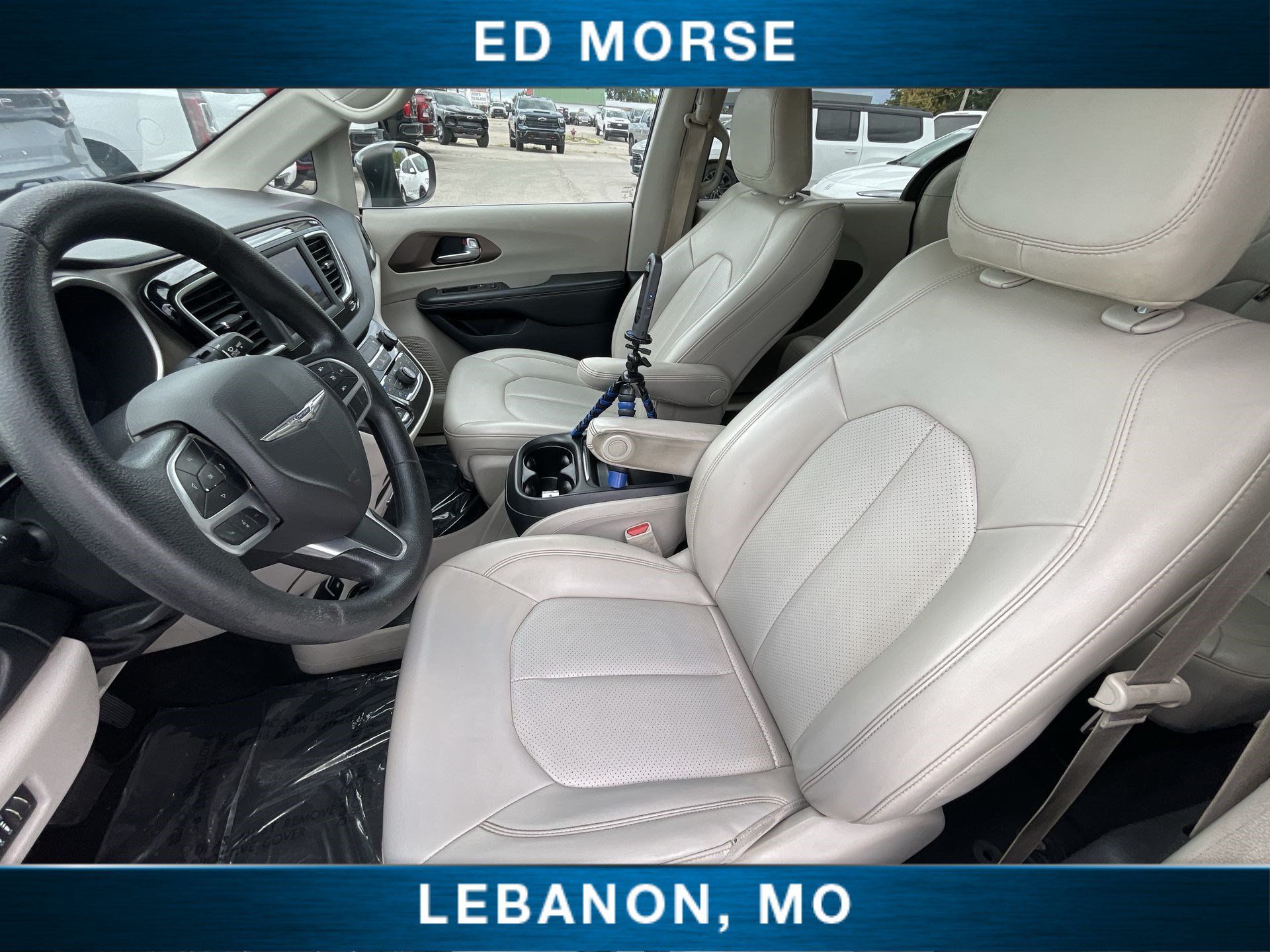 Used 2021 Chrysler Voyager Lxi FWD image 18