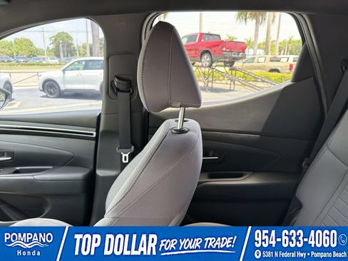 Used 2023 Hyundai Santa Cruz SEL AWD/4WD image 12