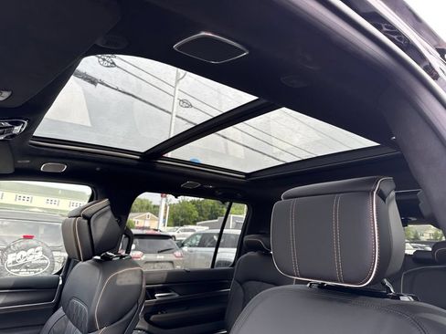 New 2026 Jeep Grand Wagoneer Summit AWD/4WD image 16