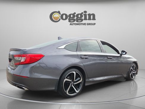 Certified 2018 Honda Accord Sport image 6
