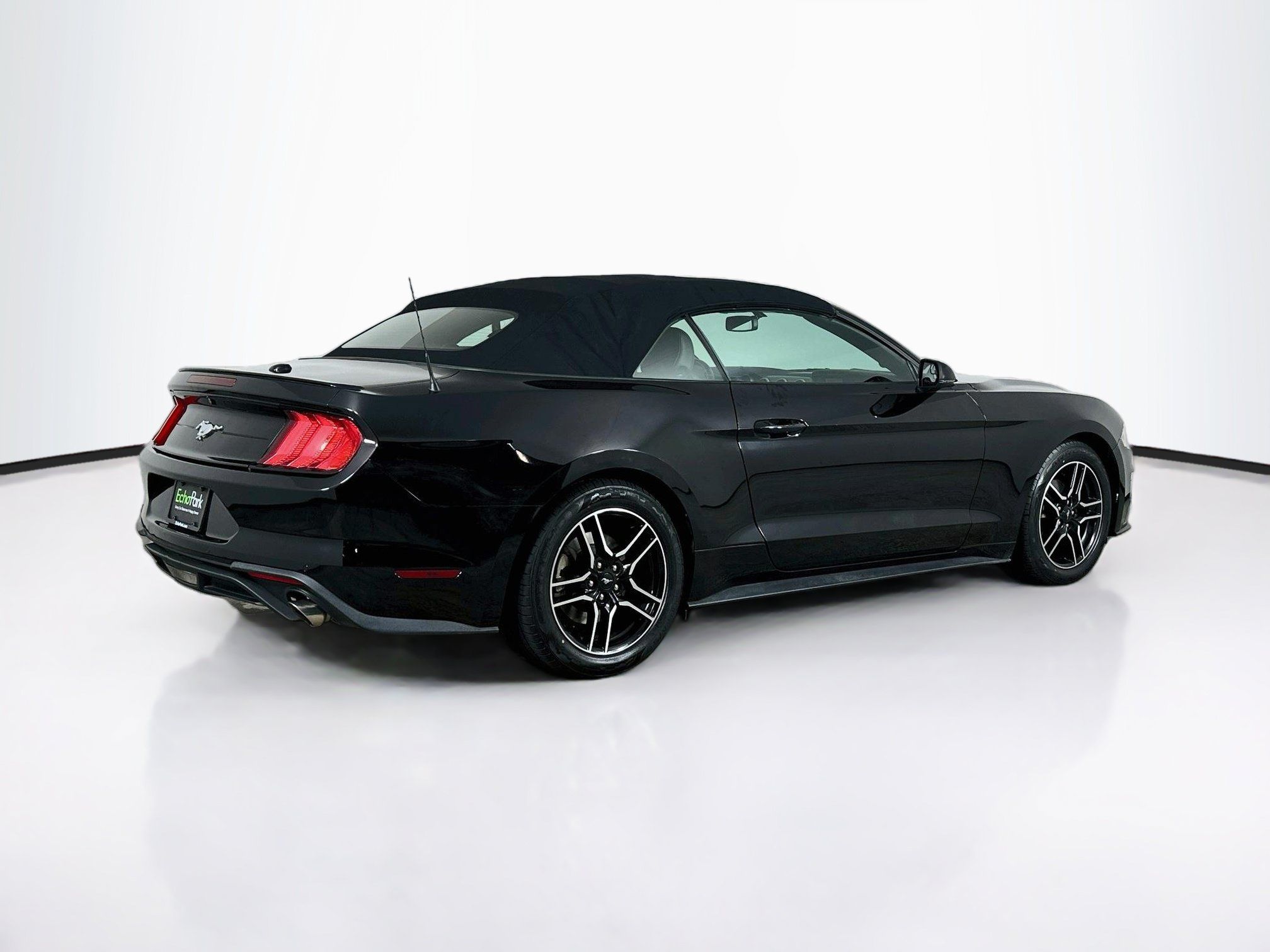Used 2018 Ford Mustang Premium w/ Equipment Group 201A RWD image 9
