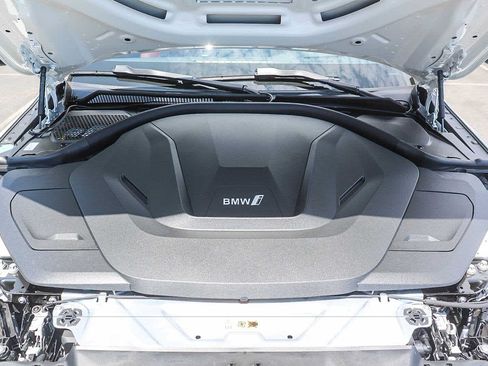 New 2026 BMW i4 eDrive40 w/ M Sport Package RWD image 27