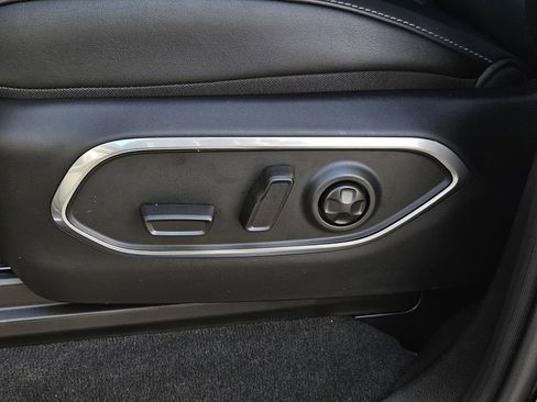 New 2026 Jeep Grand Wagoneer Limited AWD/4WD image 25