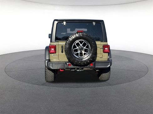 Used 2025 Jeep Wrangler Unlimited Rubicon image 4