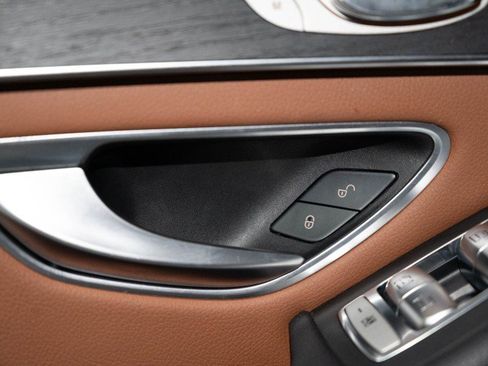 Certified 2022 Mercedes-Benz GLC 300 image 20