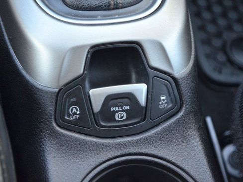 Used 2020 Jeep Compass Latitude w/ Cold Weather Group image 28