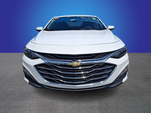 Used 2024 Chevrolet Malibu LT FWD image 2