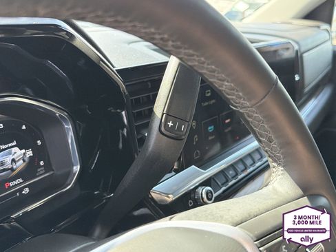 Used 2025 GMC Sierra 1500 Elevation image 20