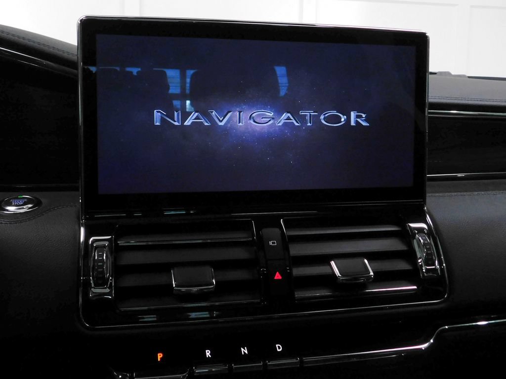 Used 2024 Lincoln Navigator Reserve w/ Equipment Group 201A AWD/4WD image 46