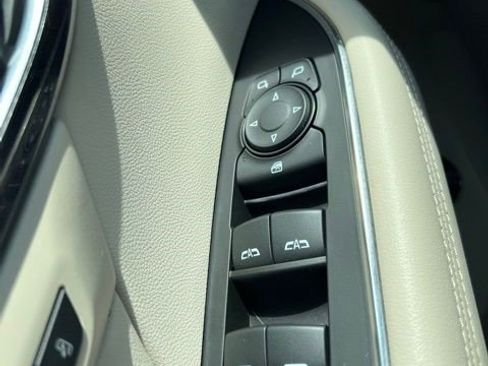 Certified 2023 Buick Envision Essence AWD/4WD image 19